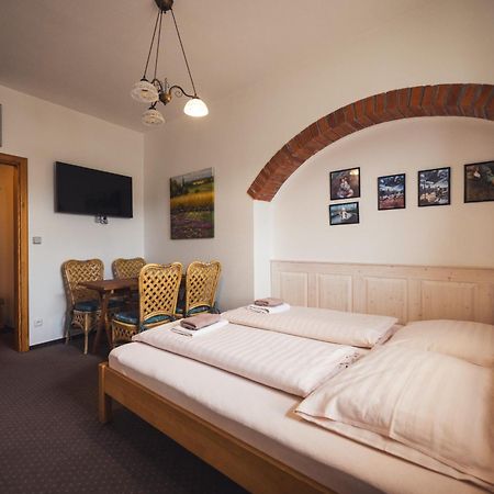 Penzion U Papousku Jindřichův Hradec Exterior foto