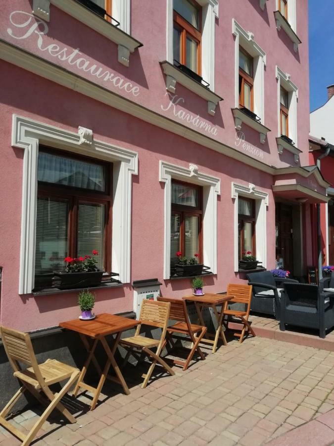 Penzion U Papousku Jindřichův Hradec Exterior foto
